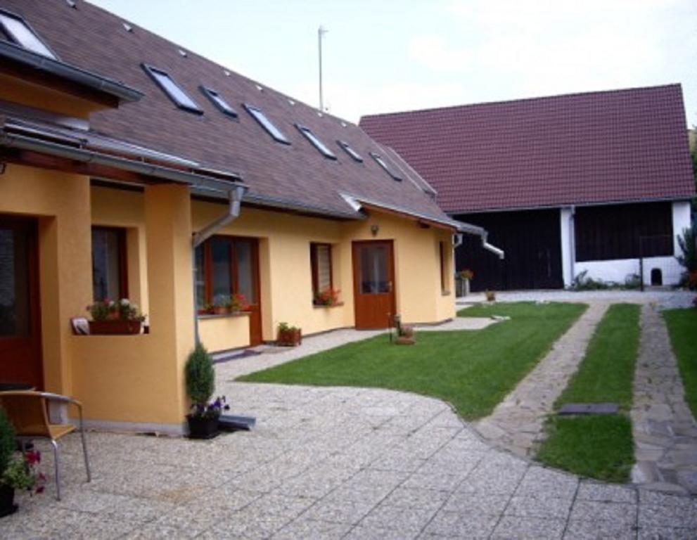 Guest House Privat Marika Závažná Poruba Esterno foto